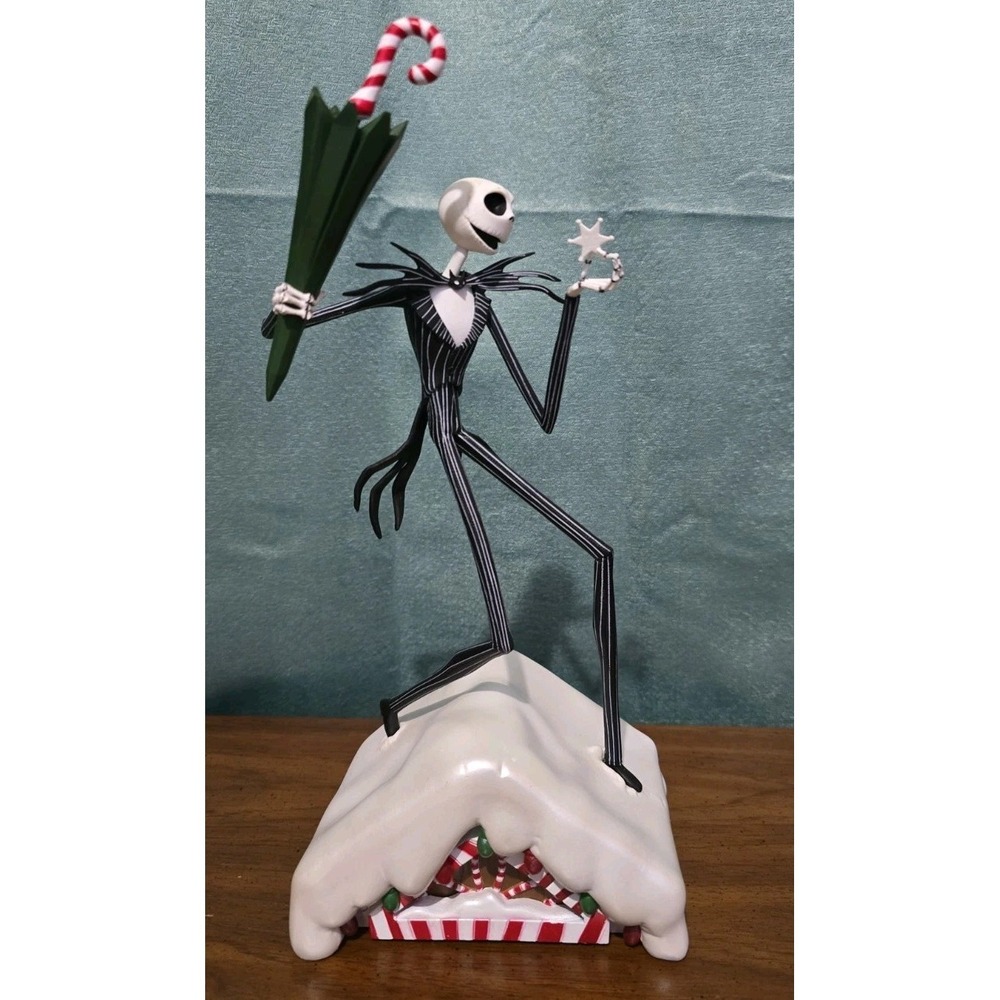 Nightmare Before Christmas What is this? Jack Skellington 11-Inch PVC Statue